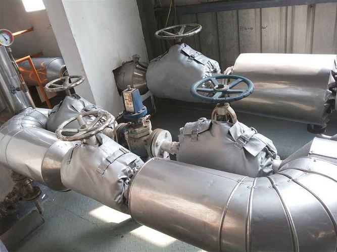 产品展厅 >可拆卸保温套适用于各种管道,设备,阀门绝热保温套生产厂家